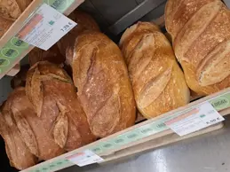 51-biocoop-champagne-des-mont-dor-magasin-bio-pain-local-boulanger.webp