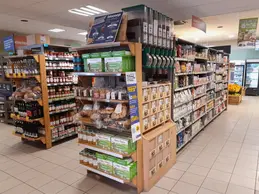 51-biocoop-champagne-des-mont-dor-magasin-bio-vrac-cafe-the-biscuit-chocolat.webp